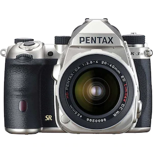 ペンタックス デジタル一眼レフカメラ「PENTAX K-3 Mark III」レンズキット（シルバー）