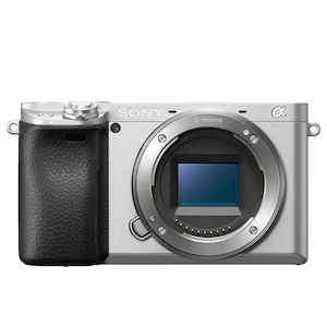 ソニー ミラーレス一眼カメラ「α6400」ボディ（シルバー） SONY ILCE-6400-S